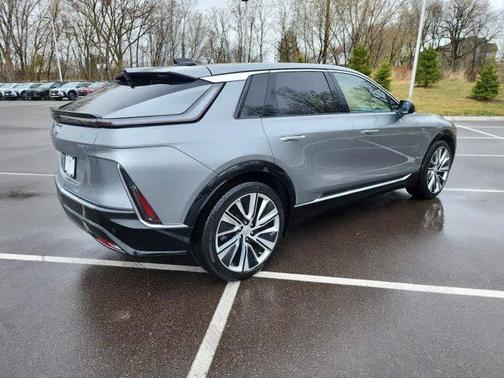 2024 Cadillac LYRIQ Luxury w/1SE