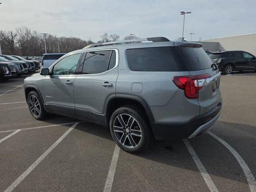 2023 GMC Acadia AWD SLT
