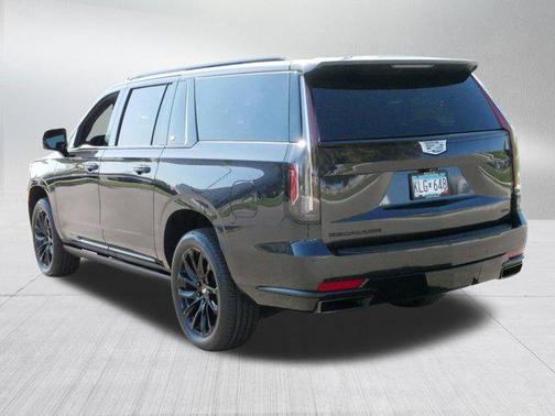 2023 Cadillac Escalade ESV Sport Platinum