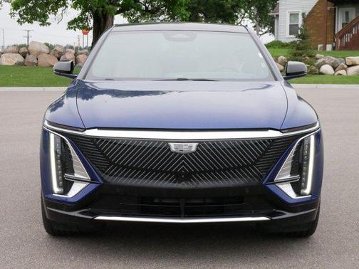 2024 Cadillac LYRIQ Luxury w/1SE