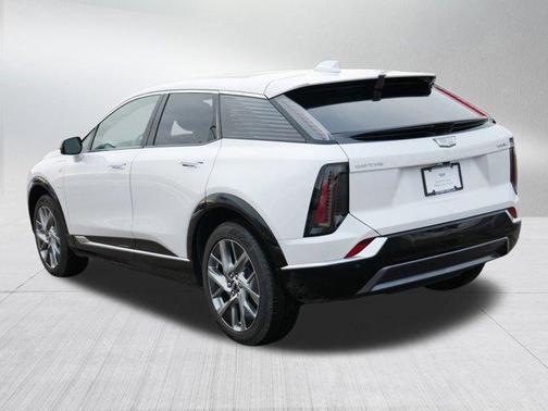 2025 Cadillac OPTIQ Luxury 2 AWD