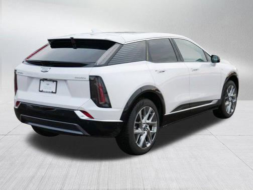 2025 Cadillac OPTIQ Luxury 2 AWD