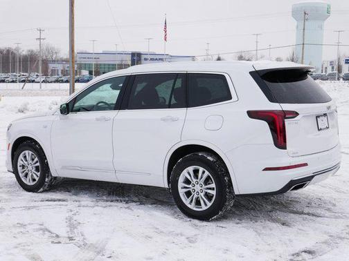 2025 Cadillac XT6 Luxury AWD