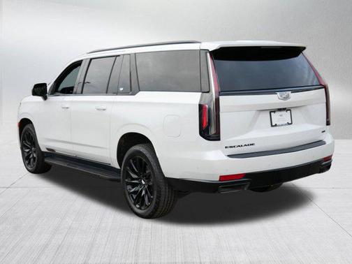 2023 Cadillac Escalade ESV Sport