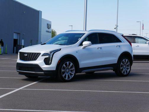Crystal White Tricoat 2022 Cadillac XT4 Premium Luxury