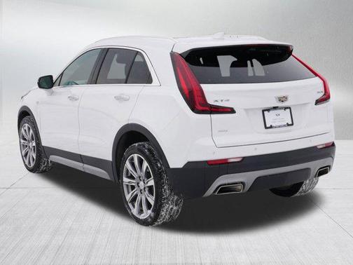 Crystal White Tricoat 2022 Cadillac XT4 Premium Luxury