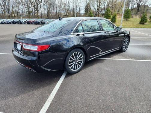2019 Lincoln Continental Select