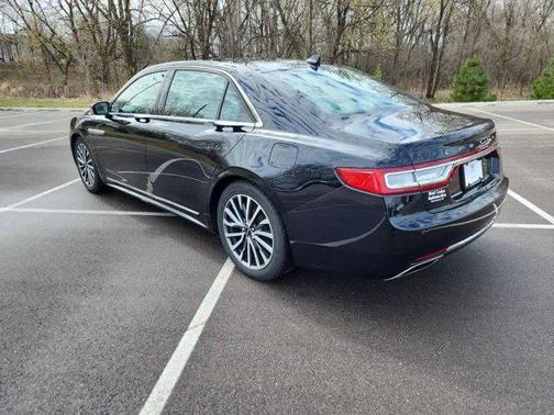 2019 Lincoln Continental Select