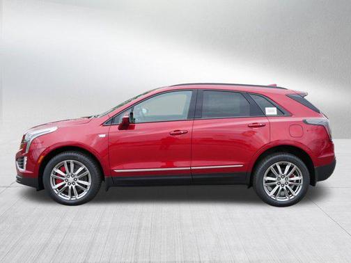 2025 Cadillac XT5 Sport