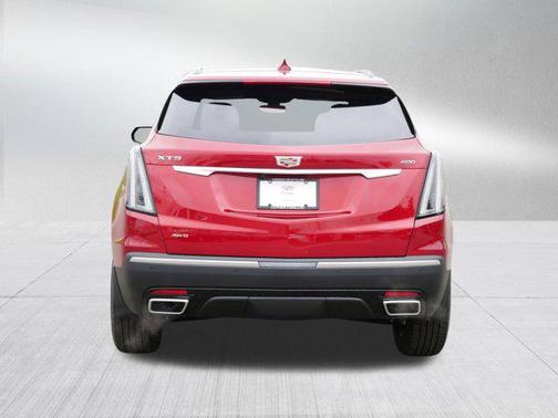 2025 Cadillac XT5 Sport