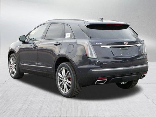 2025 Cadillac XT5 Sport