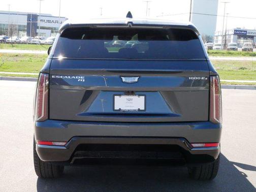 2025 Cadillac Escalade Sport