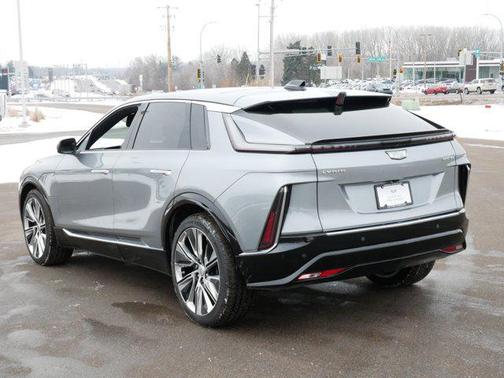 2024 Cadillac LYRIQ Luxury