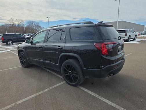2023 GMC Acadia AWD SLT