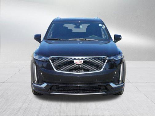 2025 Cadillac XT6 Luxury AWD