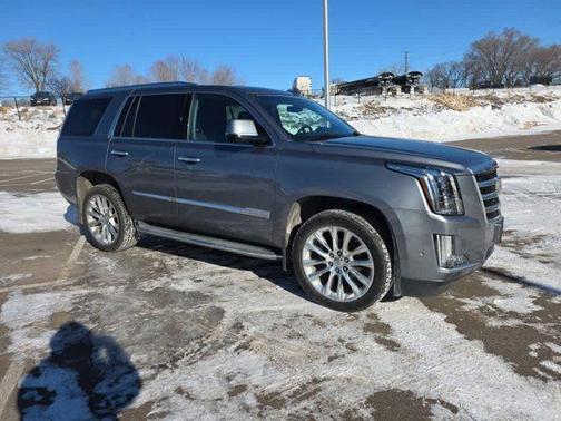 2019 Cadillac Escalade Luxury