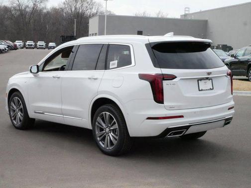 2025 Cadillac XT6 Premium Luxury AWD