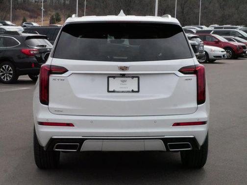 2025 Cadillac XT6 Premium Luxury AWD