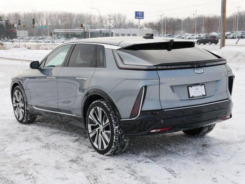 2024 Cadillac LYRIQ Luxury