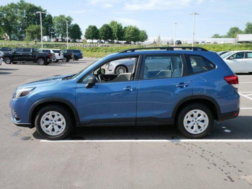 2022 Subaru Forester Base