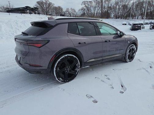 2024 Chevrolet Equinox EV RS