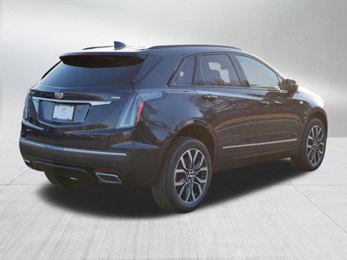 2025 Cadillac XT5 Sport