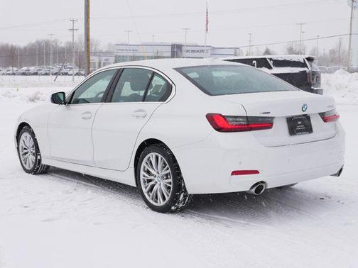 2024 BMW 330 xDrive