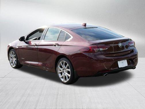 2020 Buick Regal Sportback FWD Avenir