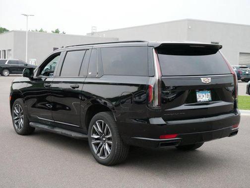 2022 Cadillac Escalade ESV Sport