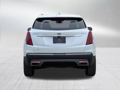 Crystal White Tricoat 2026 Cadillac XT5 Premium Luxury