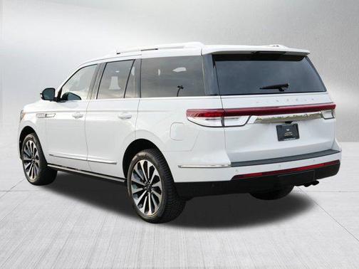 2022 Lincoln Navigator Reserve