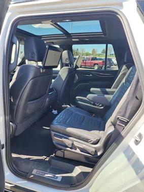 2023 Cadillac Escalade Sport Platinum