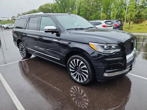 2022 Lincoln Navigator Black Label