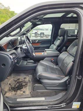 2022 Lincoln Navigator Black Label