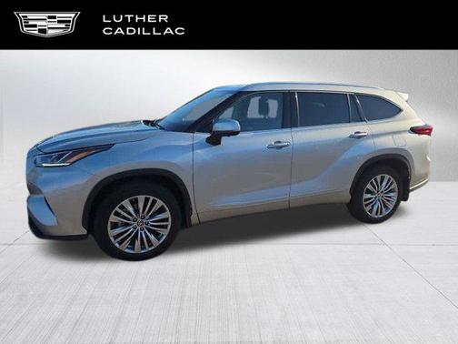 2023 Toyota Highlander Hybrid Platinum
