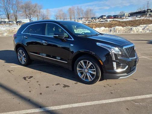 2022 Cadillac XT5 Premium Luxury