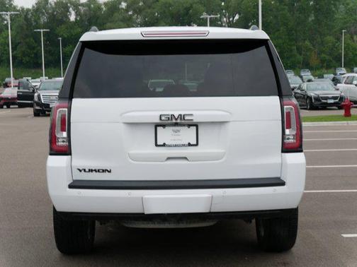 2020 GMC Yukon SLT