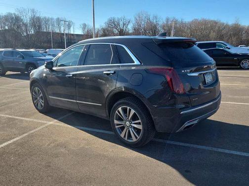 Manhattan Noir Metallic 2020 Cadillac XT5 Premium Luxury