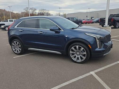 2020 Cadillac XT4 Premium Luxury