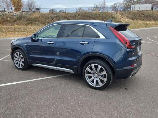 2020 Cadillac XT4 Premium Luxury