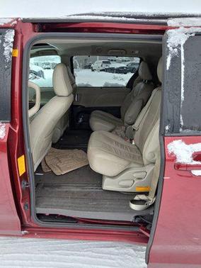 2012 Toyota Sienna XLE