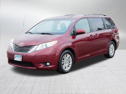 2012 Toyota Sienna XLE