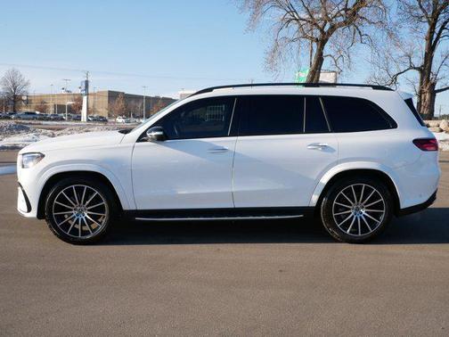 2024 Mercedes-Benz GLS 450 4MATIC