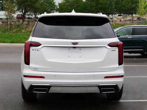 2025 Cadillac XT6 Premium Luxury AWD