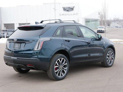 2026 Cadillac XT5 Sport