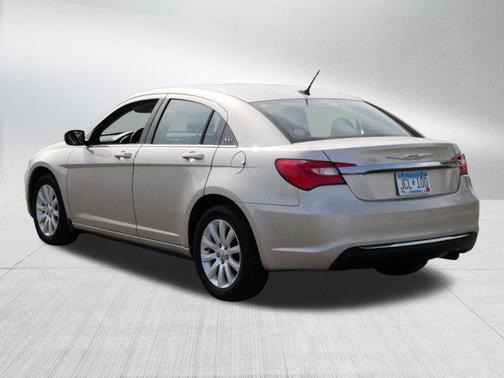 2013 Chrysler 200 Touring