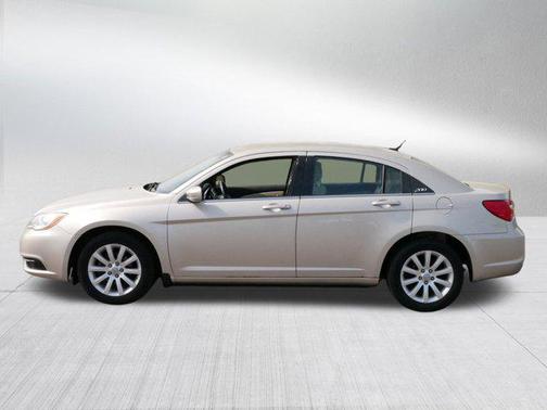 2013 Chrysler 200 Touring