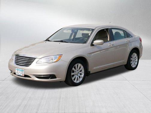 2013 Chrysler 200 Touring