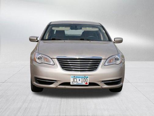 2013 Chrysler 200 Touring