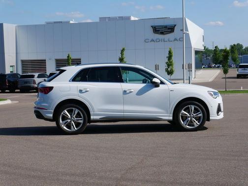 White 2019 Audi Q3 2.0T S line Prestige